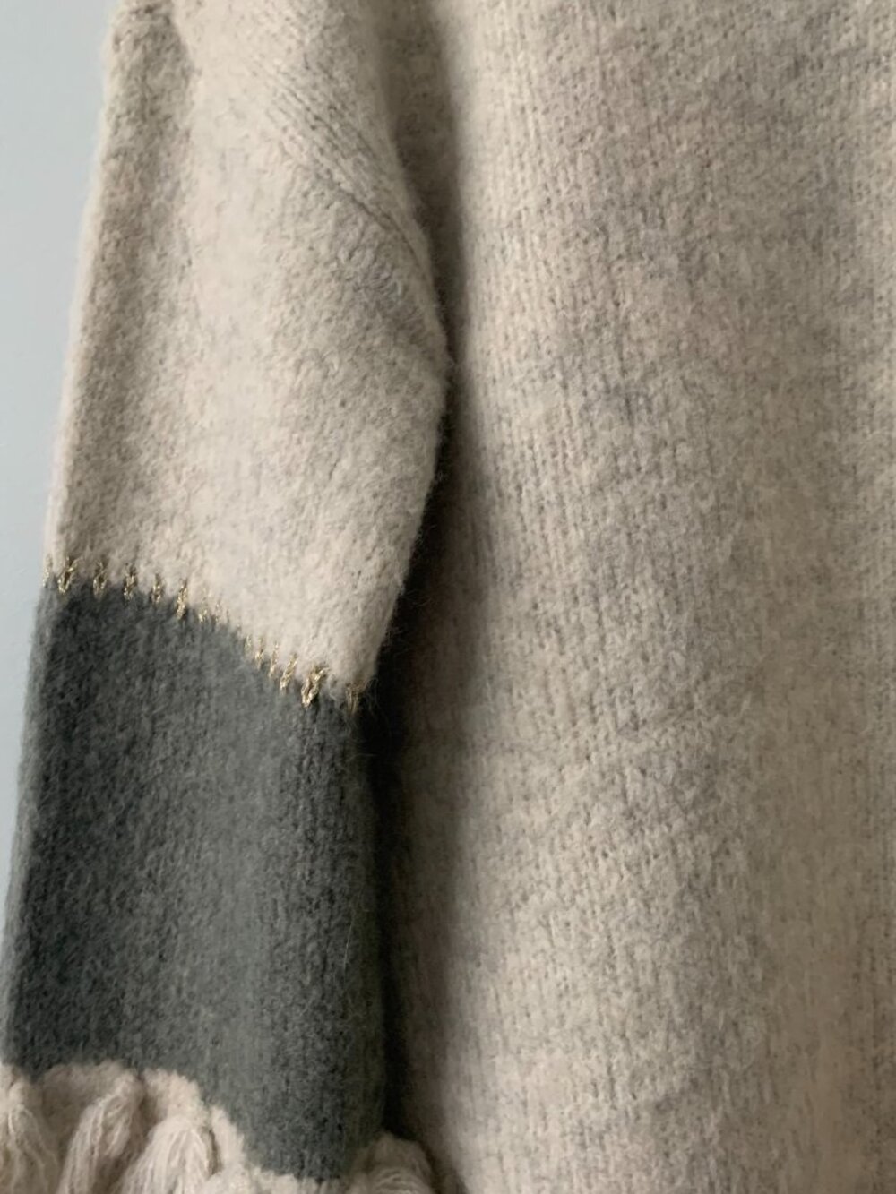 Little Mountain womens sweater - Picture 8 of 8